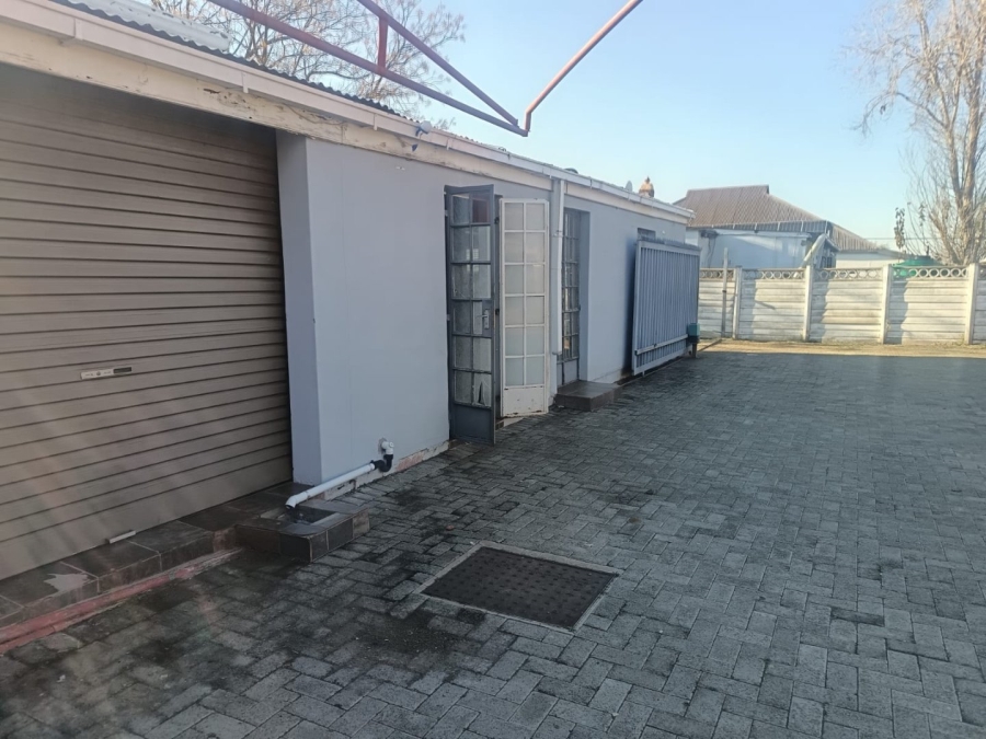 3 Bedroom Property for Sale in Beaconsfield Northern Cape